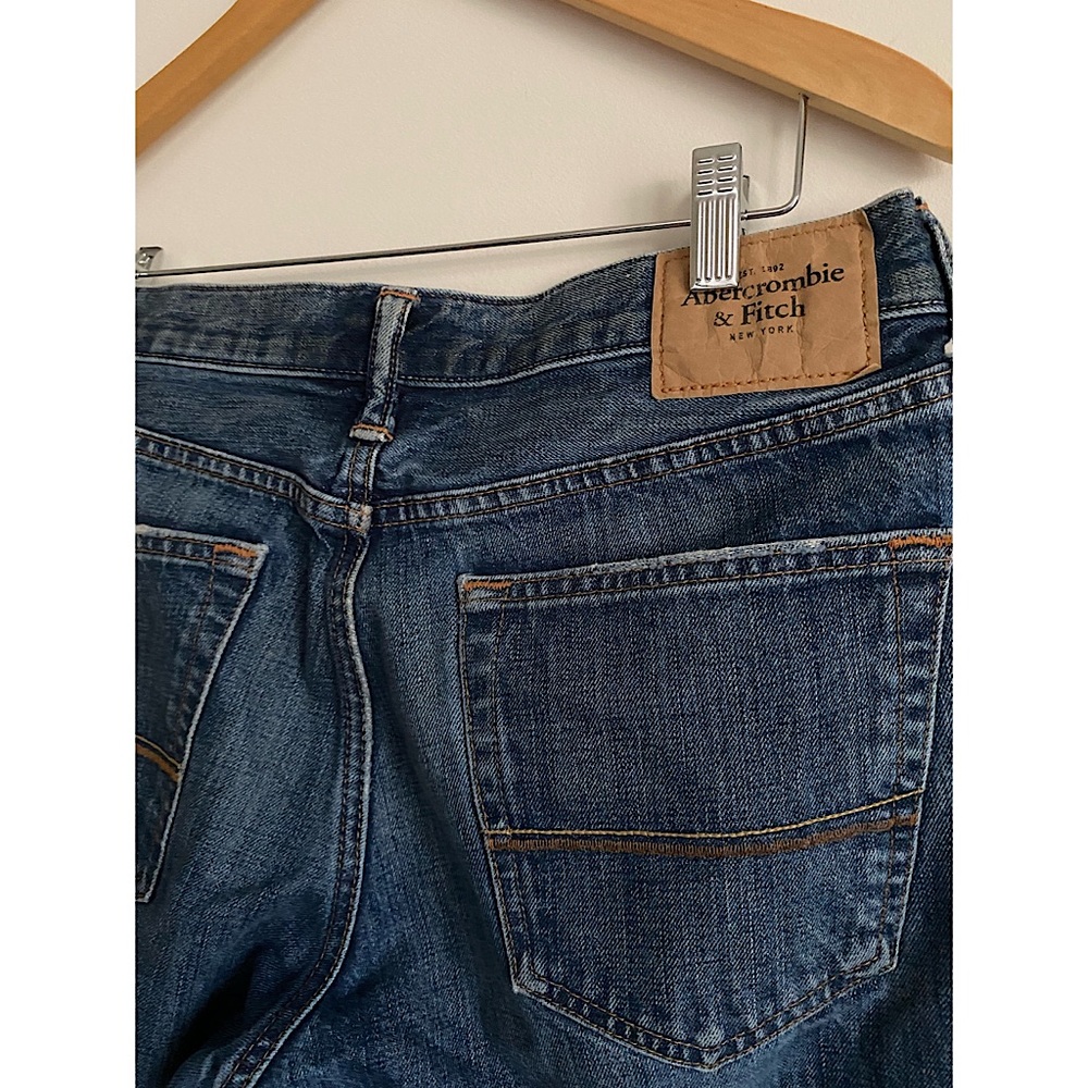 Abercrombie & Fitch The A&F Classic Straight Button Down Medium Wash Denim 32x32 - Picture 4 of 6